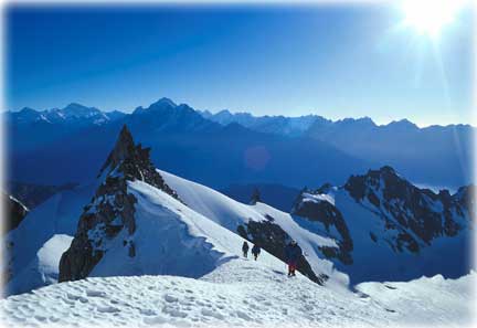 ascending Paldor, we are walking towards the final summit pyramid, which is unseen