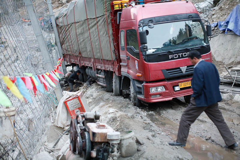 lucky stuck truck