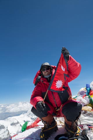 Jamie McGuinness: enthusiastic trek leader, avid explorer, Everest summiter, keen photographer and guidebook author Jamie McGuinness, Project Himalaya owner-guide